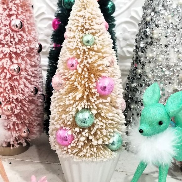 Vintage Style Pastel Bottle Brush Cupcake Tree Pink Green - Bakery Candy Shabby - Picture 1 of 3